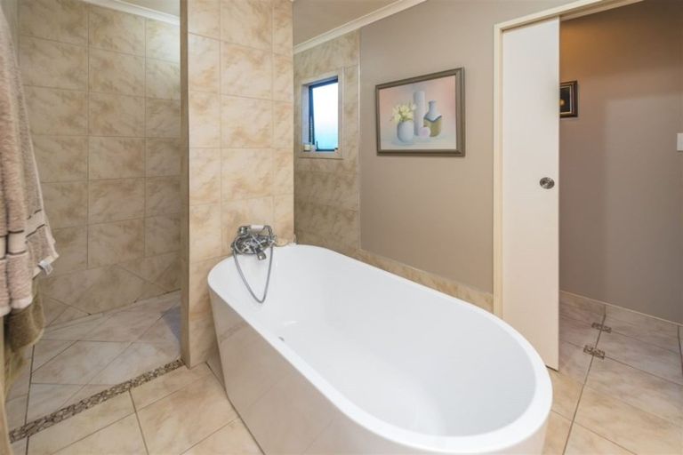 Photo of property in 18 Titter Place, Springvale, Whanganui, 4501