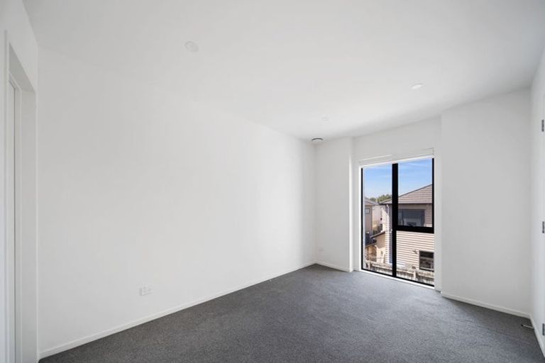 Photo of property in 64 Landscape Road, Papatoetoe, Auckland, 2025