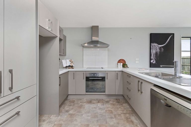 Photo of property in 16a Surrey Street, Linwood, Christchurch, 8062