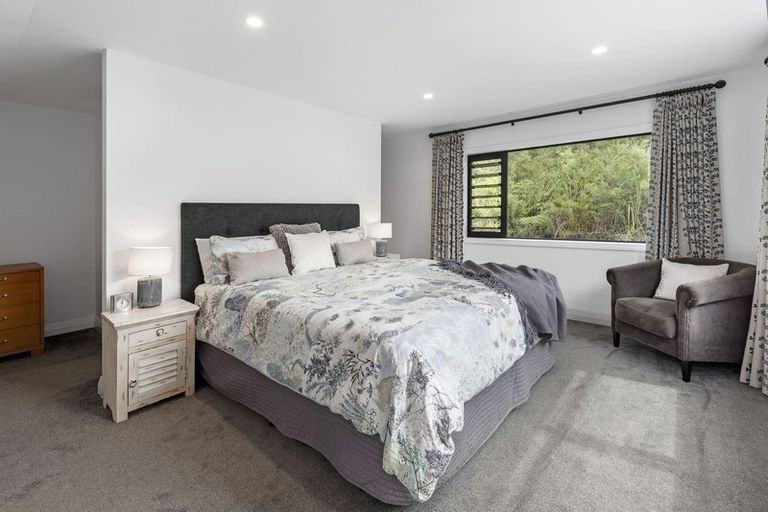 Photo of property in 393 Paremoremo Road, Paremoremo, Auckland, 0632