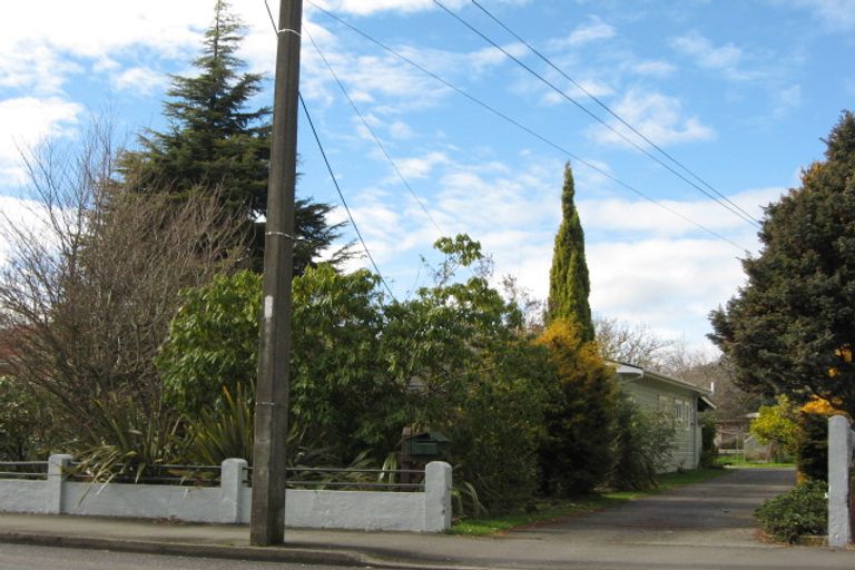 Photo of property in 168 Commercial Street, Takaka, 7110