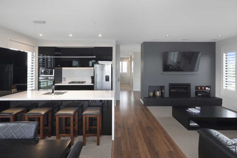 Photo of property in 59 Waterstock Way, Parklands, Christchurch, 8083