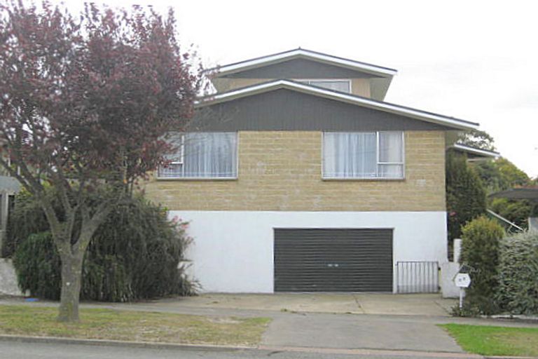 Photo of property in 22 Awamoa Road, Holmes Hill, Oamaru, 9401