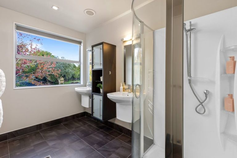 Photo of property in 19 Messenger Road, Stillwater, Silverdale, 0993