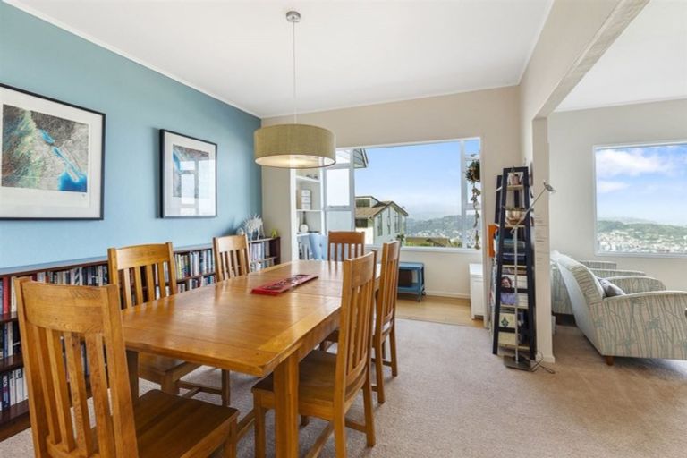 Photo of property in 13a Puketiro Avenue, Northland, Wellington, 6012