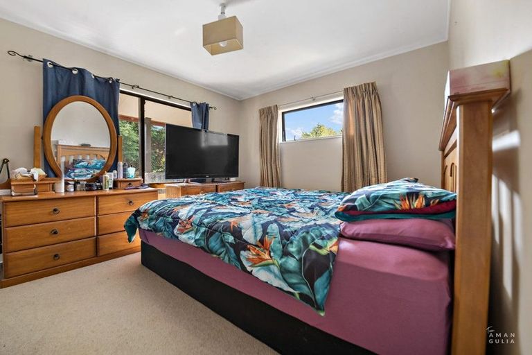 Photo of property in 2/40 Savoy Road, Glen Eden, Auckland, 0602