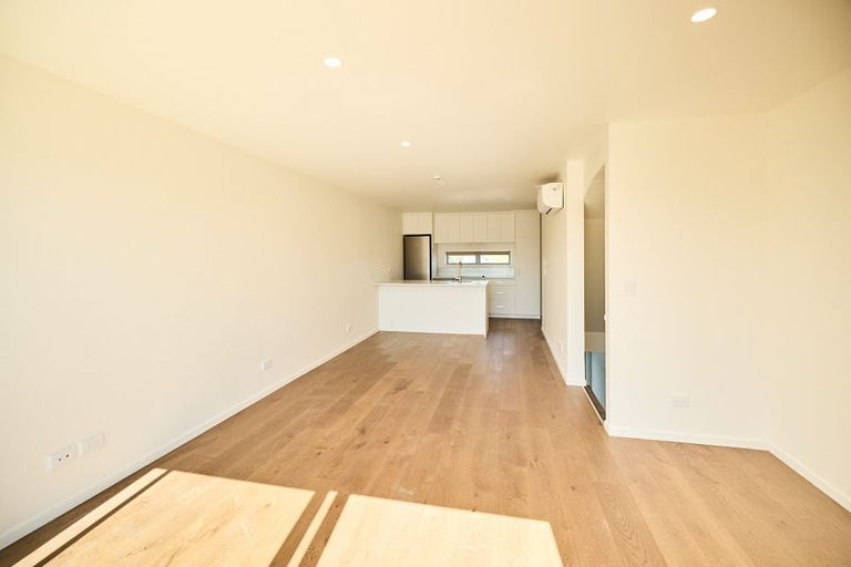 Photo of property in 14 Te Puketoka Lane, Mangere, Auckland, 2022