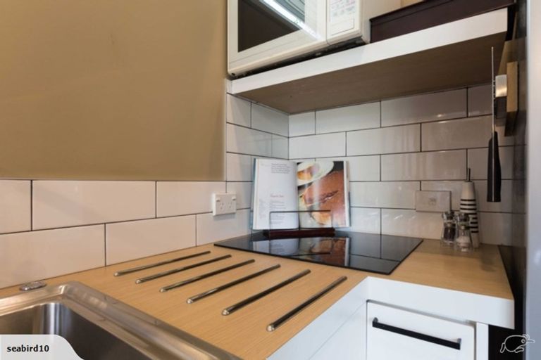 Photo of property in 2 Lindmore Lane, Lower Shotover, Queenstown, 9371