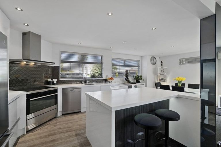 Photo of property in 27 Clare Road, St Albans, Christchurch, 8014