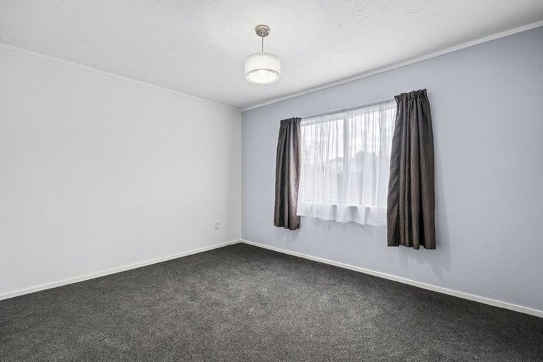Photo of property in 8a Pukeko Street, Paraparaumu, 5032