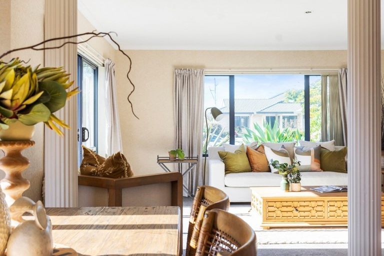 Photo of property in 10 Carlsberg Place, Papamoa Beach, Papamoa, 3118