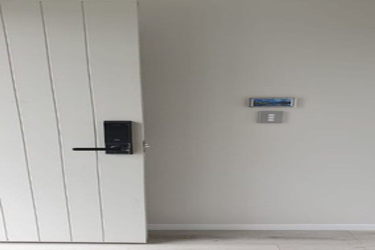 Photo of property in 28 Koroheke Road, Takanini, 2110