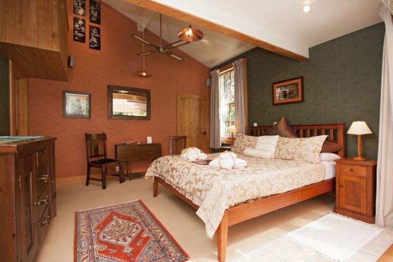 Photo of property in 45 Aucks Road, Russell, 0272