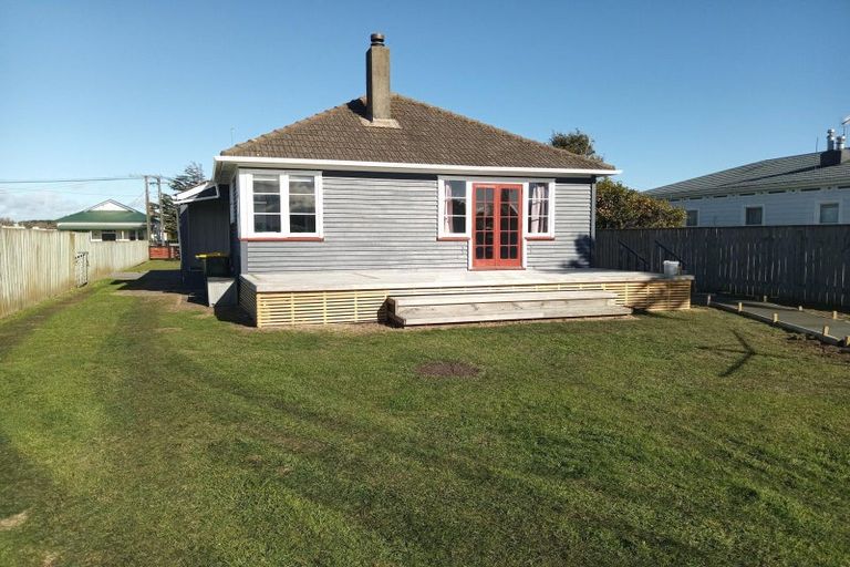 Photo of property in 15 Coley Street, Foxton, 4814