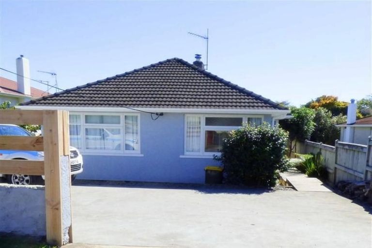 Photo of property in 1/9 Tarahua Road, Vogeltown, New Plymouth, 4310