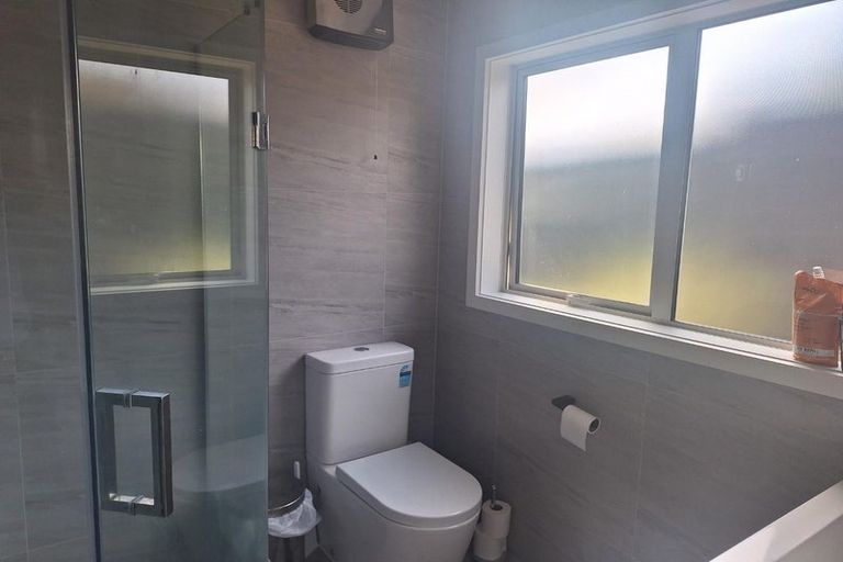 Photo of property in 45 Vinistra Road, Kumeu, 0810