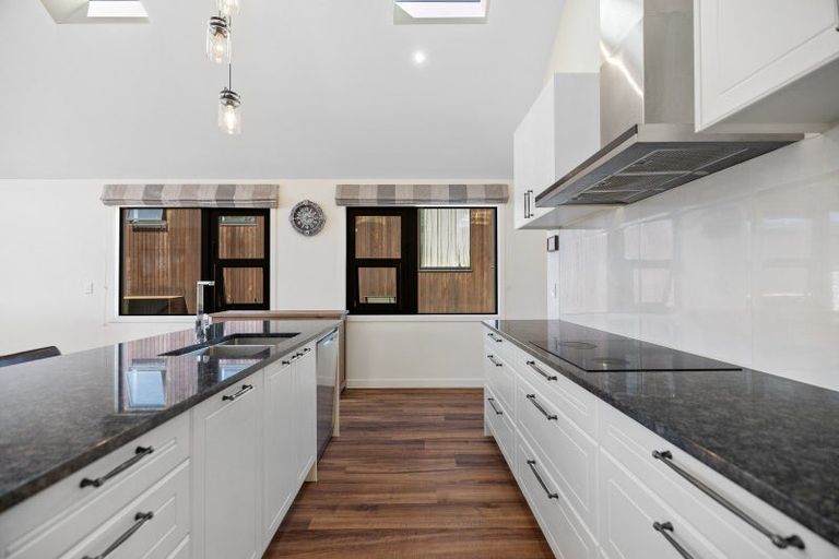 Photo of property in 26 Soudley Court, Jacks Point, Queenstown, 9371