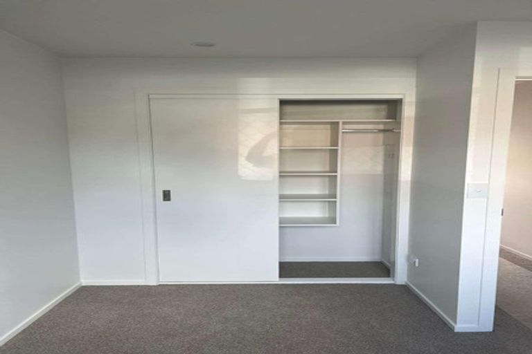 Photo of property in 4/28 Westgate Drive, Westgate, Auckland, 0614