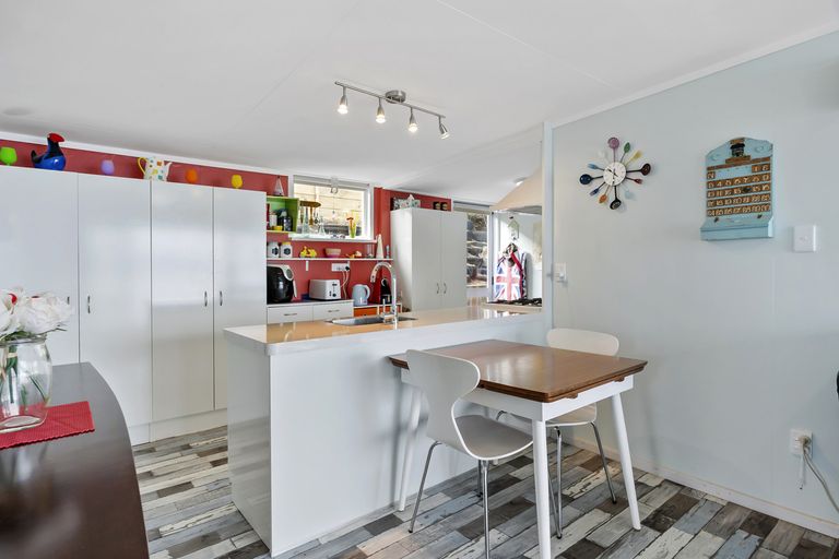 Photo of property in 940 Harington Point Road, Harington Point, Dunedin, 9077