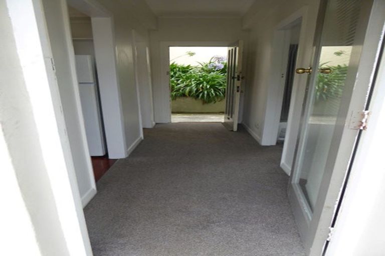 Photo of property in 7 Stowe Hill, Thorndon, Wellington, 6011
