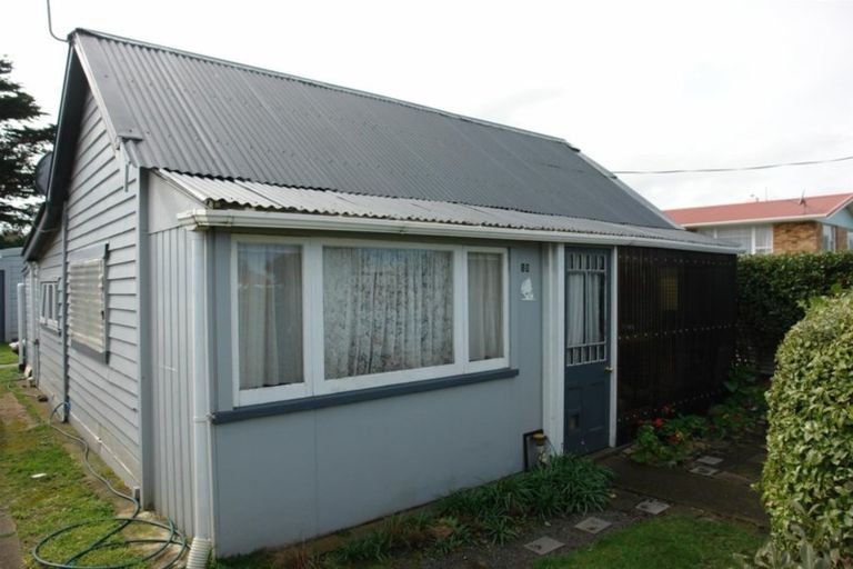 Photo of property in 12 Norfolk Street, Patea, 4520