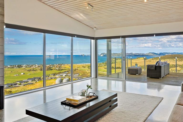 Photo of property in 152 Centennial Drive, Whitianga, 3510