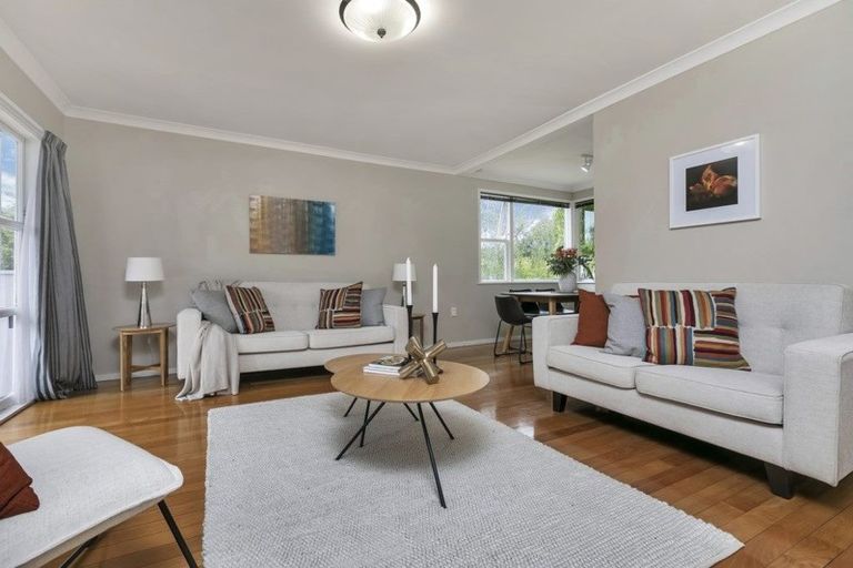 Photo of property in 10 Beeche Place, Birkdale, Auckland, 0626