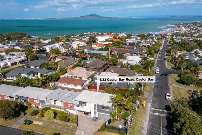 Photo of property in 1/33 Castor Bay Road, Castor Bay, Auckland, 0620
