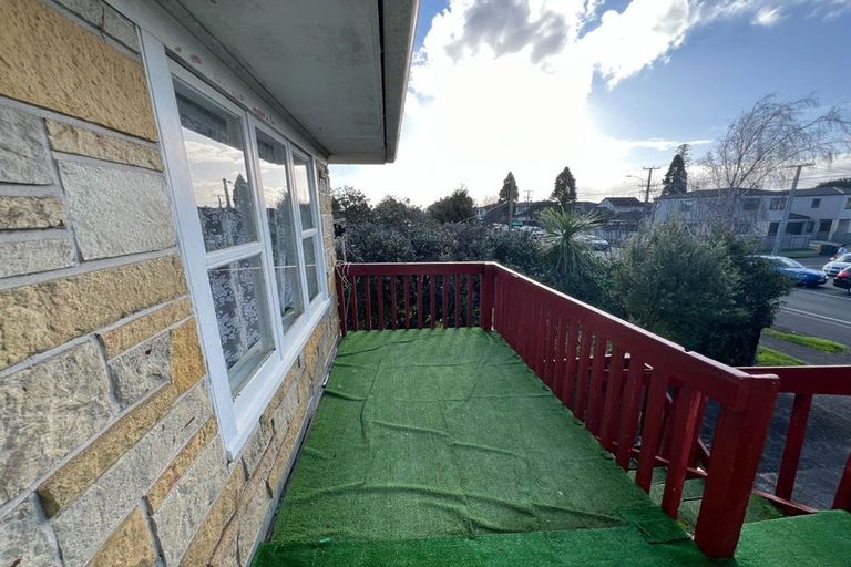 Photo of property in 164 Russell Road, Manurewa, Auckland, 2102