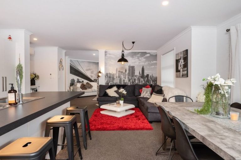 Photo of property in 1 Blanche Road, Papamoa Beach, Papamoa, 3118