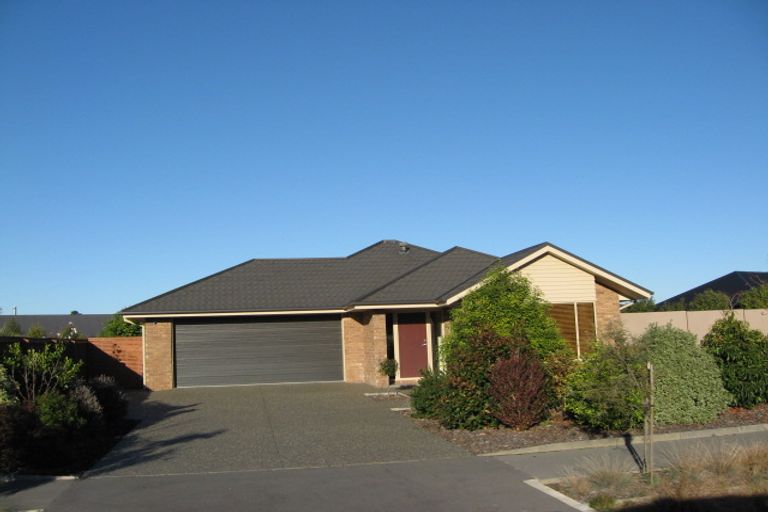 Photo of property in 16 Hemingway Place, Spencerville, Christchurch, 8083