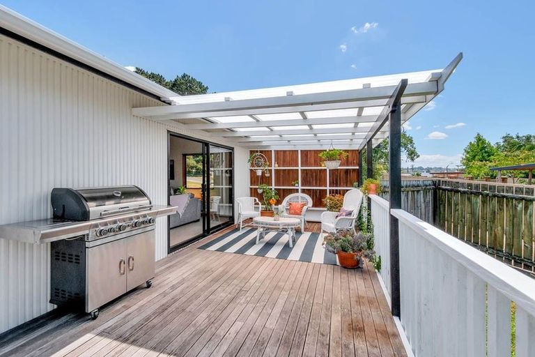 Photo of property in 14 Putney Place, Ranui, Auckland, 0612