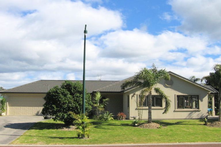 Photo of property in 17 Jury Lane, Pauanui, Hikuai, 3579