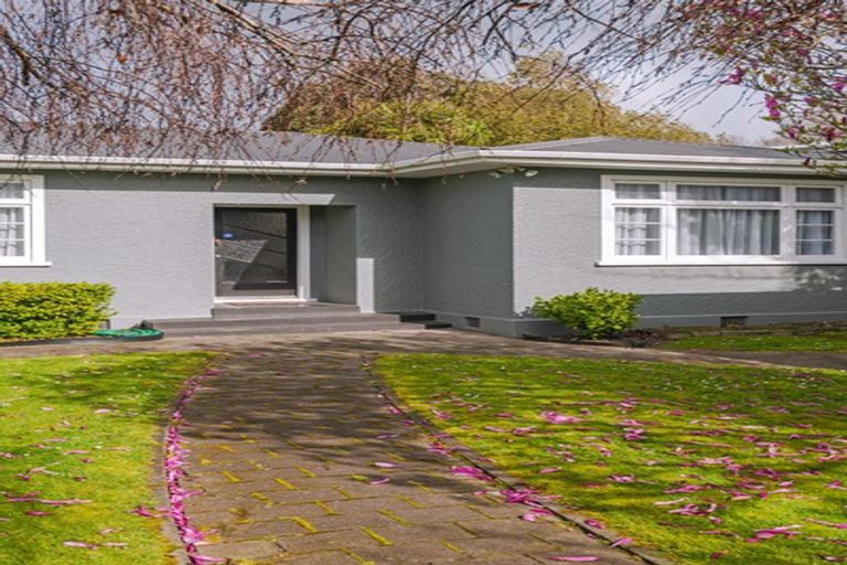 Photo of property in 10 Hardie Street, Hokowhitu, Palmerston North, 4410