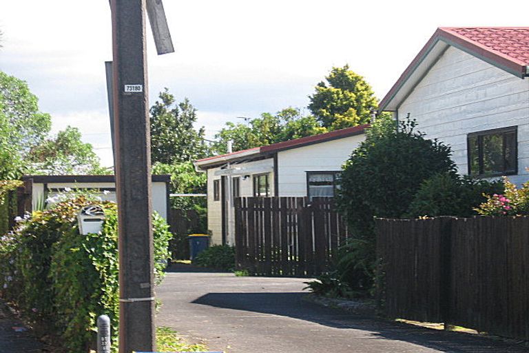 Photo of property in 1/16 Koromiko Street, New Lynn, Auckland, 0600