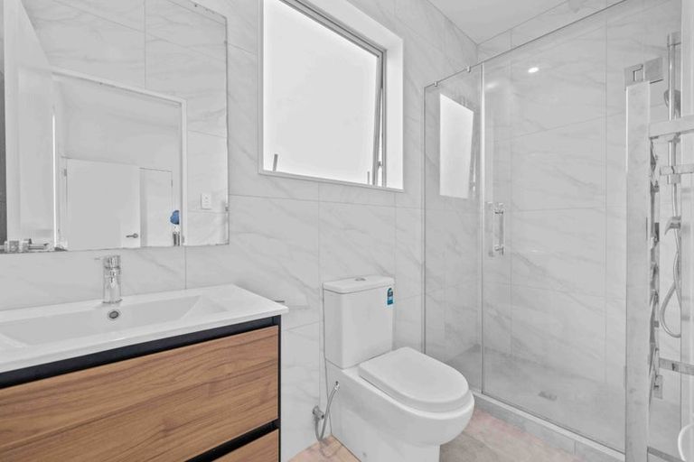 Photo of property in 102 Bellbird Street, Papakura, 2110