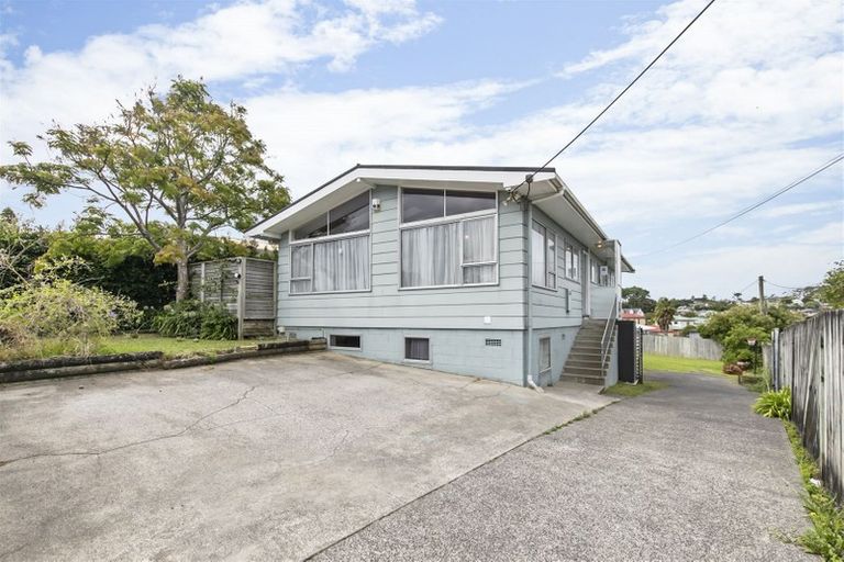 Photo of property in 53 Sunnynook Road, Forrest Hill, Auckland, 0620
