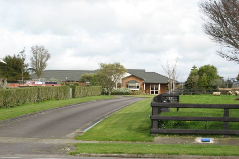 Photo of property in 29 Broadway, Stratford, 4332