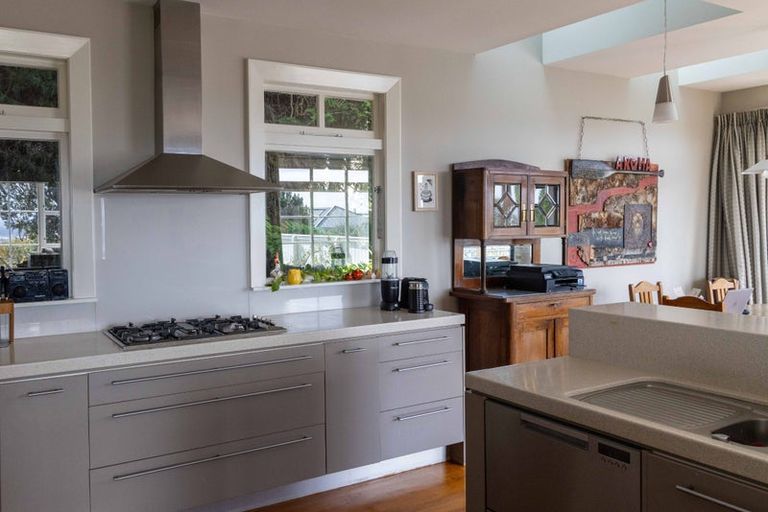 Photo of property in 130a Hackthorne Road, Cashmere, Christchurch, 8022