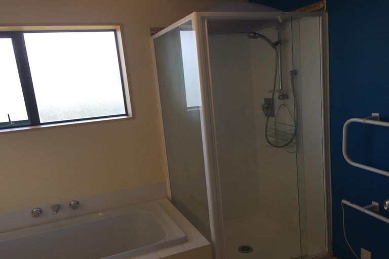 Photo of property in 44a Tiri Road, Manly, Whangaparaoa, 0930