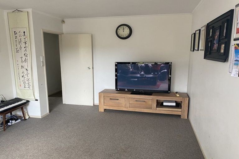 Photo of property in 93 Everglade Drive, Totara Heights, Auckland, 2105