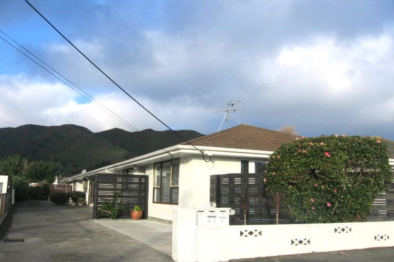 Photo of property in 2/43 Leighton Avenue, Waiwhetu, Lower Hutt, 5010