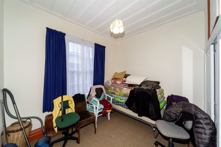 Photo of property in 16 Surrey Street, Hawera, 4610