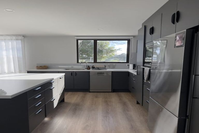 Photo of property in 1/48 Philomel Crescent, Bayswater, Auckland, 0622