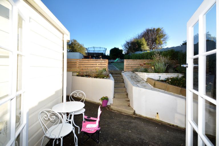 Photo of property in 23 Oakland Street, Andersons Bay, Dunedin, 9013