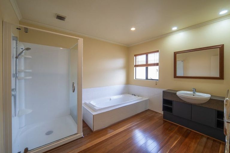 Photo of property in 57 Cairns Crescent, Rototuna, Hamilton, 3210