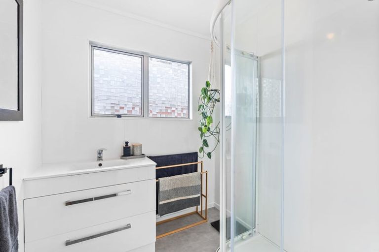 Photo of property in 1/18 Cairnfield Road, Kensington, Whangarei, 0112