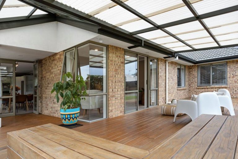 Photo of property in 2 Clydesdale Close, Papamoa Beach, Papamoa, 3118