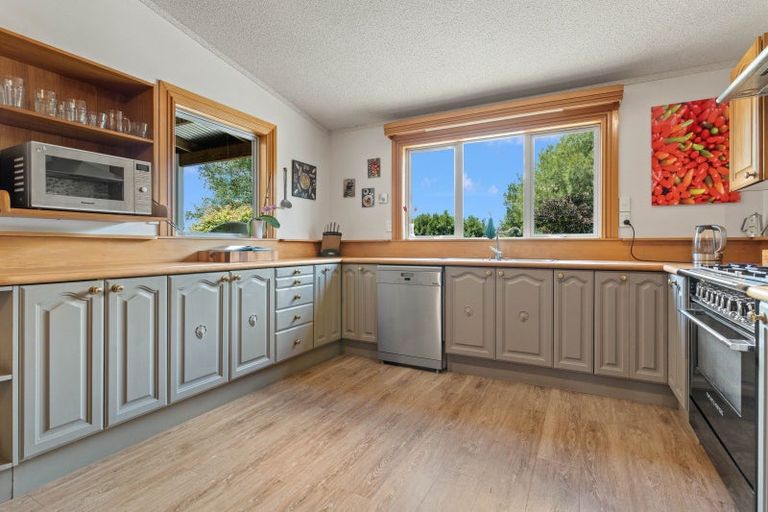 Photo of property in 2566 State Highway 2, Ahikouka, Greytown, 5794