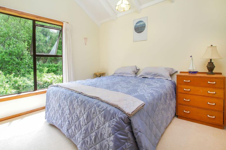 Photo of property in 5 Kirkpatrick Street, Kohukohu, 0491